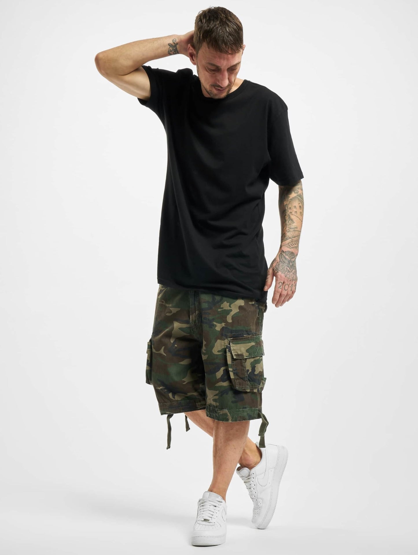 Brandit Urban Legend Shorts Woodland Size 7XL