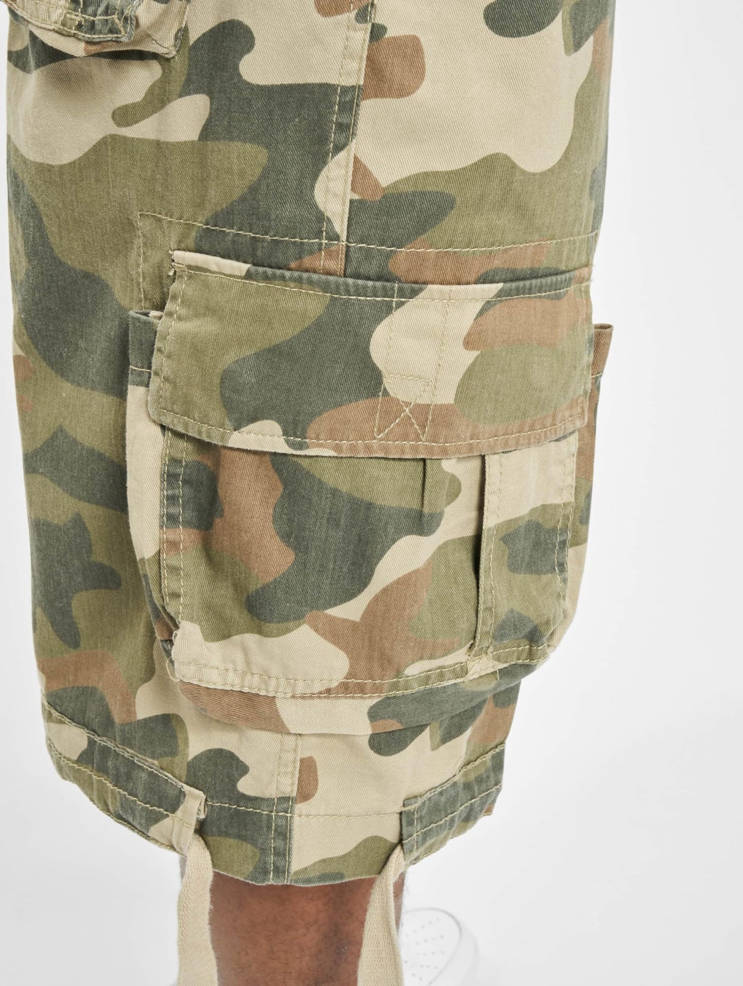Brandit Men's Urban Legend Shorts Light Woodland Size M