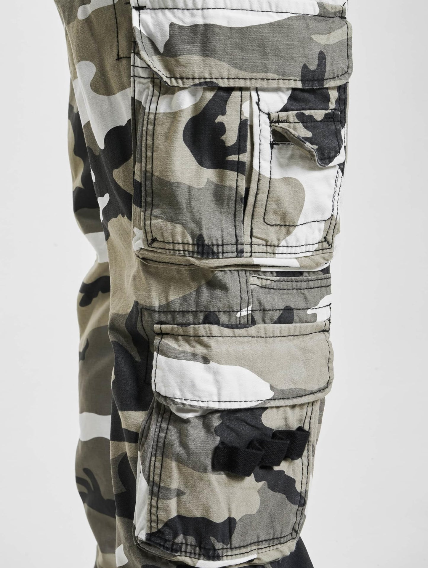 Brandit Slim-Fit Cargo Pants Wood Camo XXL – Outdoor Army Trousers