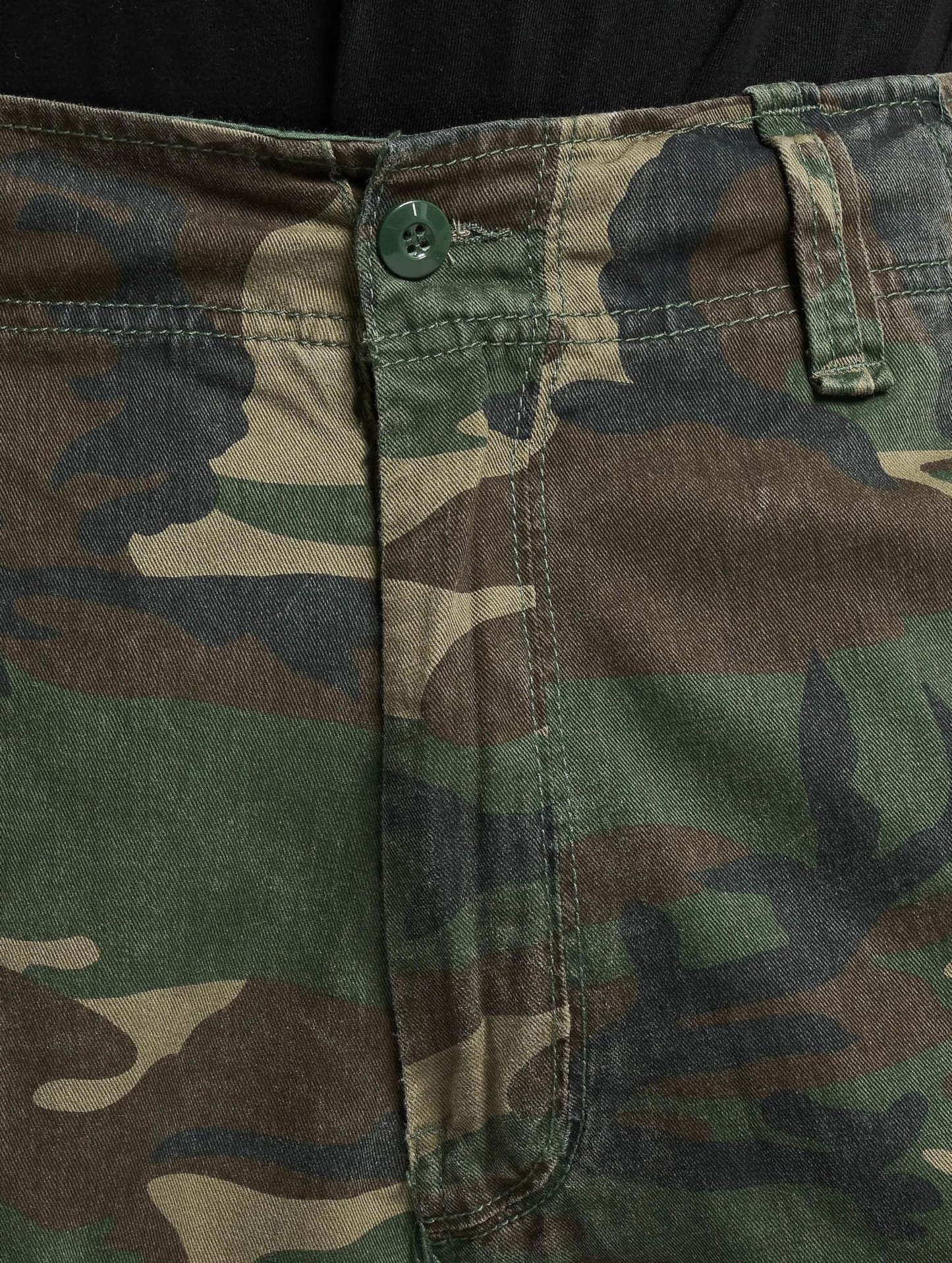 Brandit Urban Legend Shorts Woodland Size 7XL