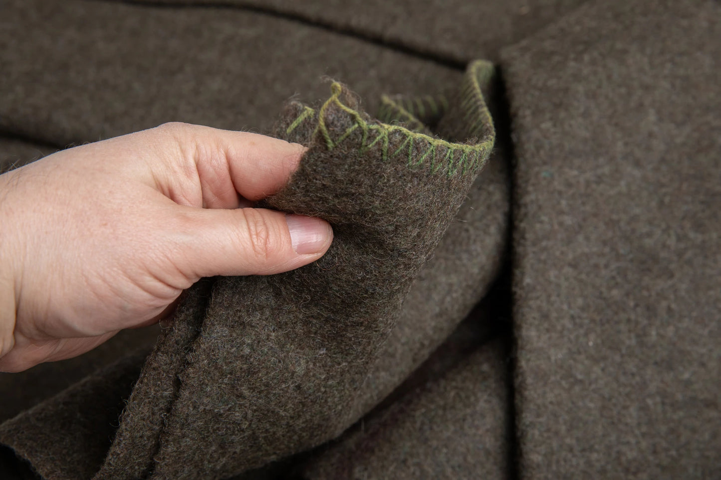 Original German Bundeswehr Military Blanket Wool Blend Brown 210x200 cm