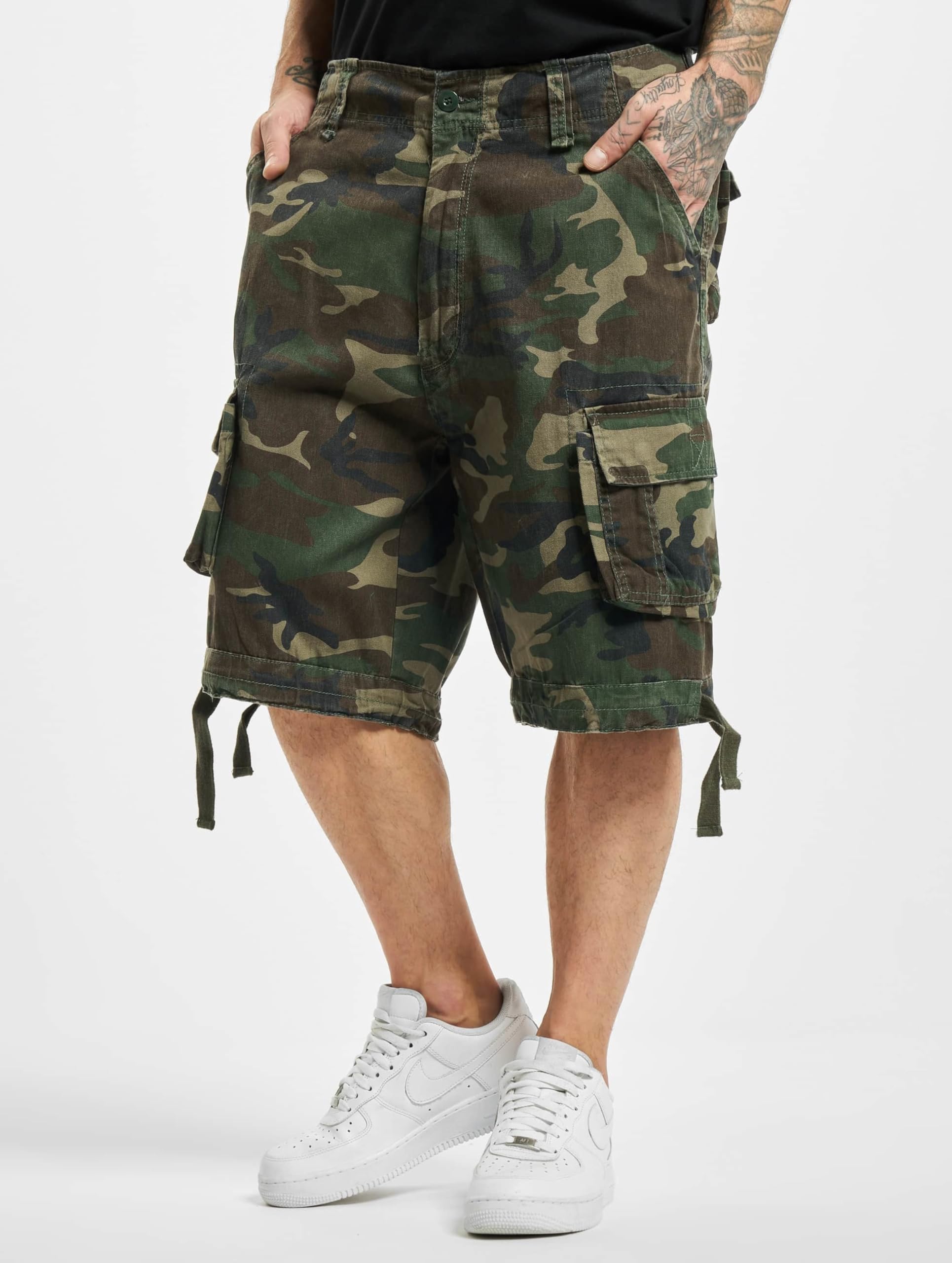 Brandit Men’s Urban Legend Shorts Woodland – Vintage Military Cargo Shorts 6XL