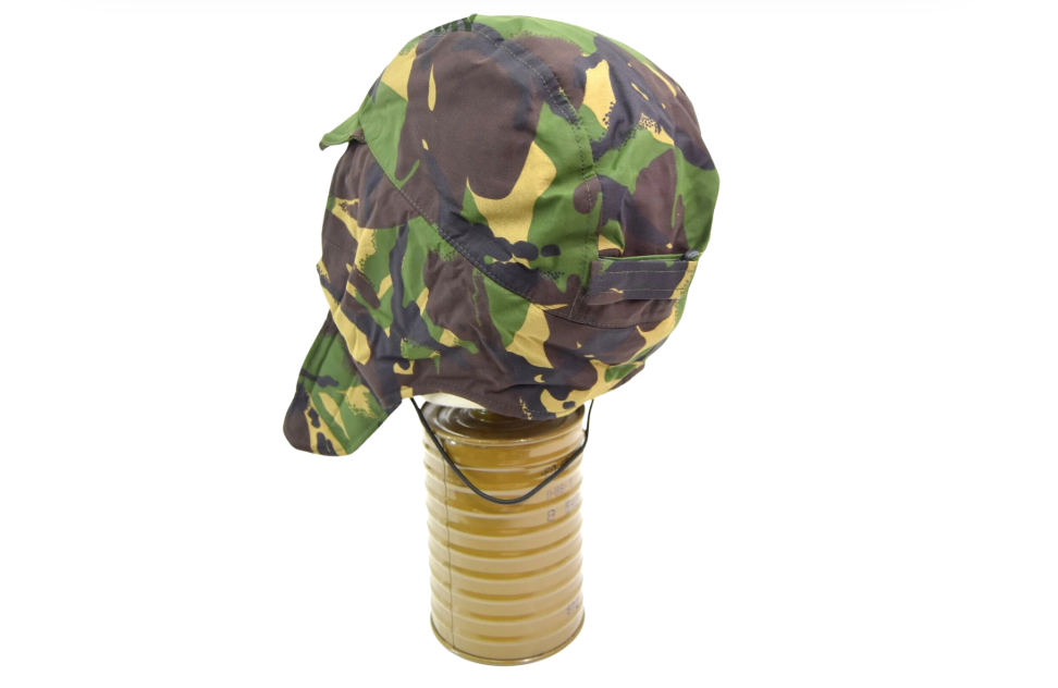 Original British Army Winter Cap Cold Weather Camo Goretex DPM – Used