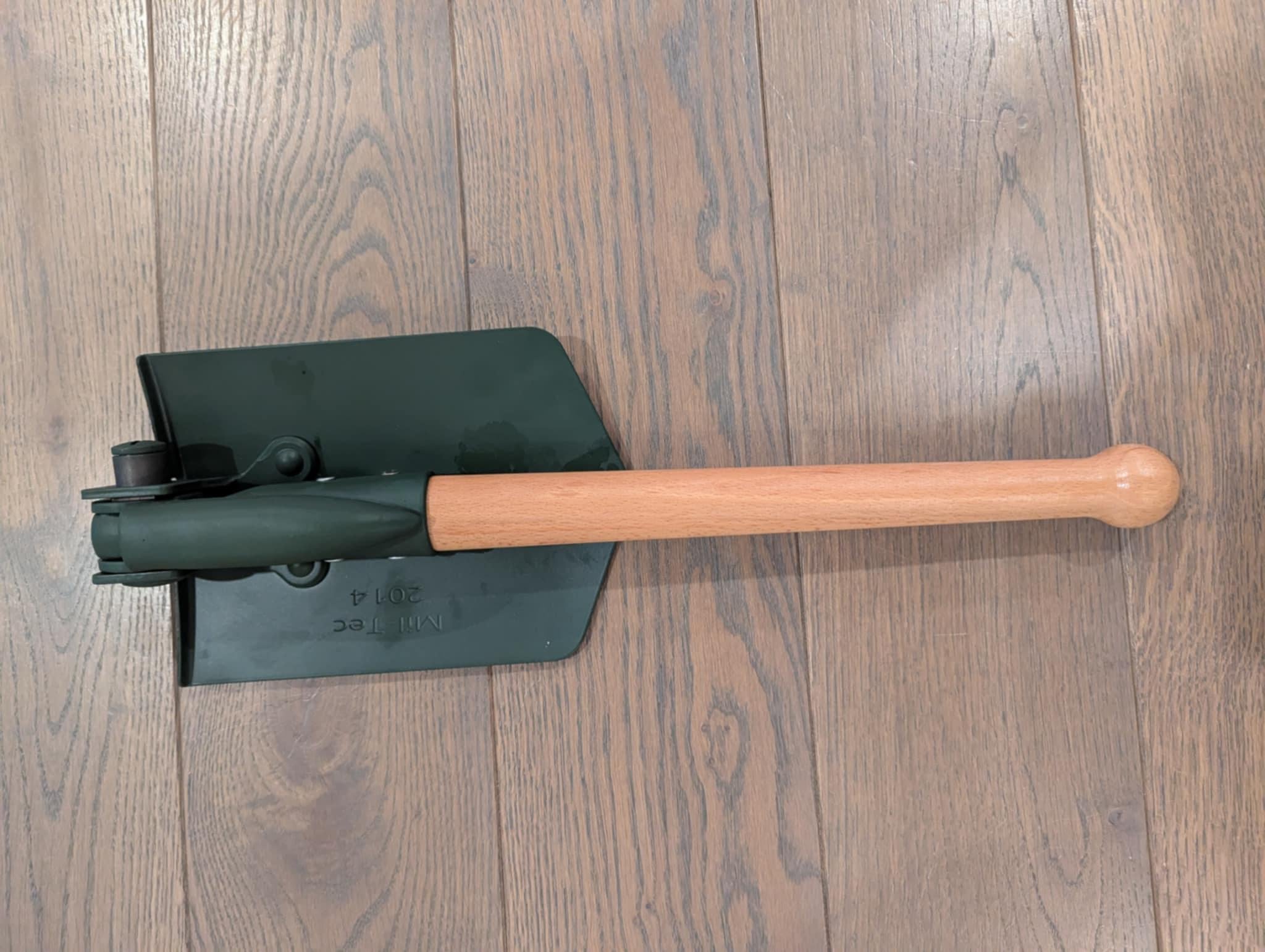 Original German Army Germ.folding Shovel New with Leather Pouch – Used