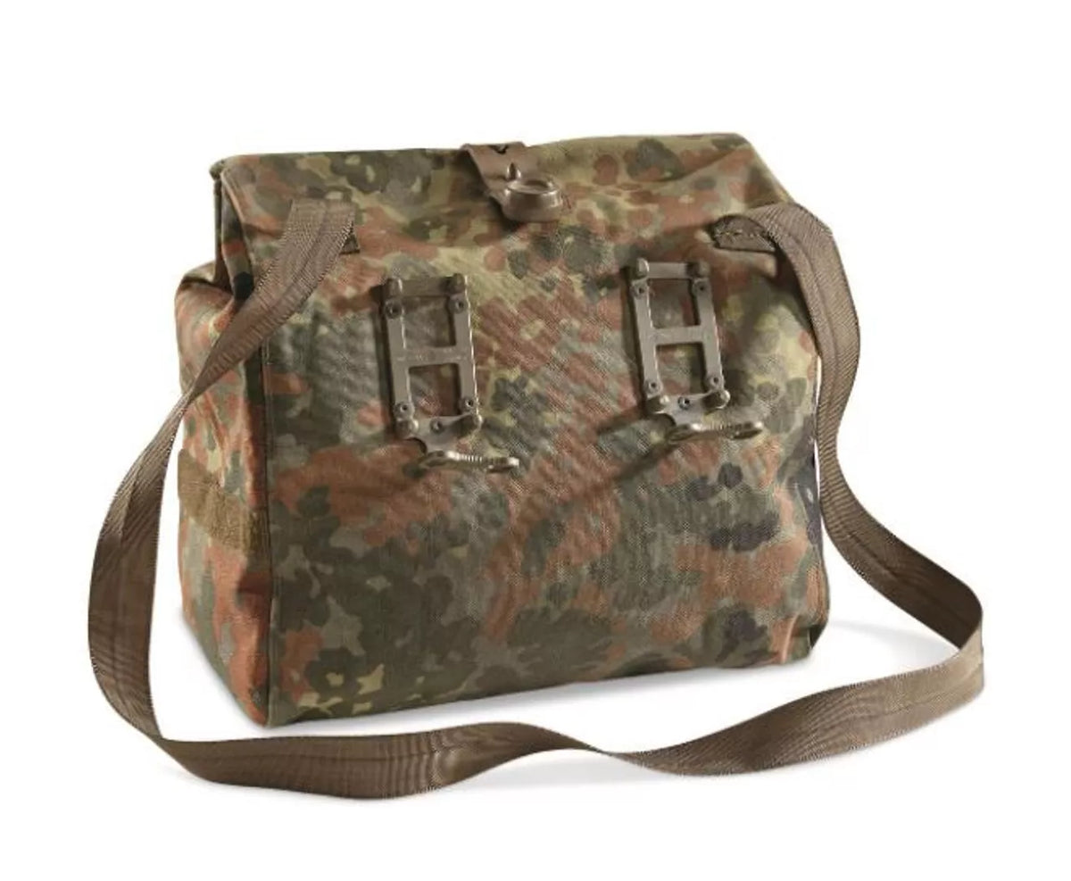 Original German Army Germ.flectar Prot.mask Bag with Strap L.N. – Used