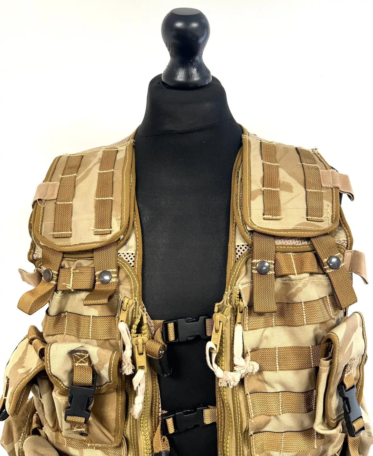 Original British Army Vest Tactical Desert Camo DPM – Used